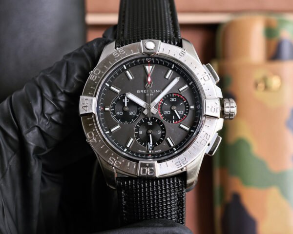best replica luxury Breitling watches Men's high quality imitation Avenger 1044701401