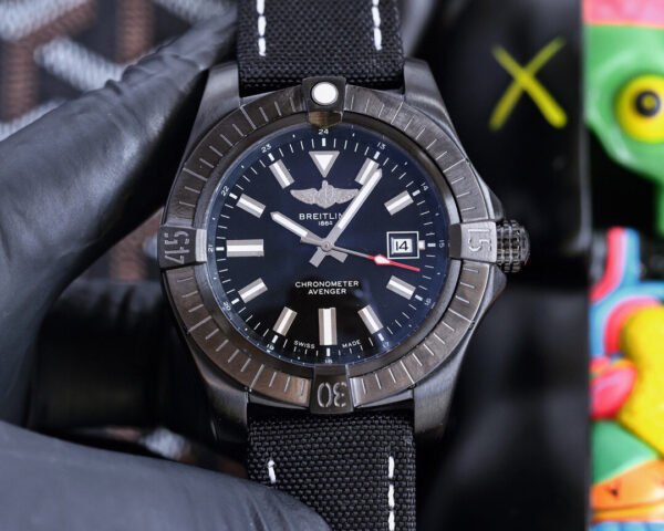 best replica luxury Breitling watches Men's high quality imitation Avenger 1044701517