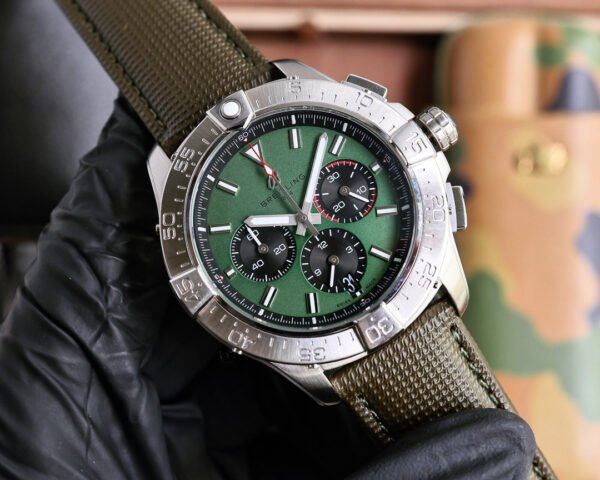 best replica luxury Breitling watches Men's high quality imitation Avenger 1044701360 - Image 2