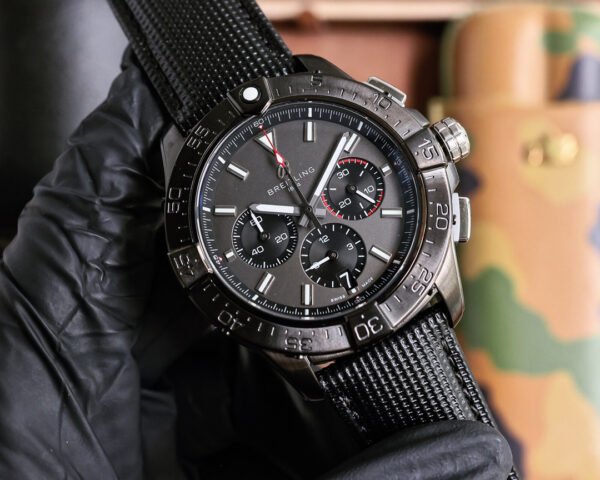 best replica luxury Breitling watches Men's high quality imitation Avenger 1044701321 - Image 2