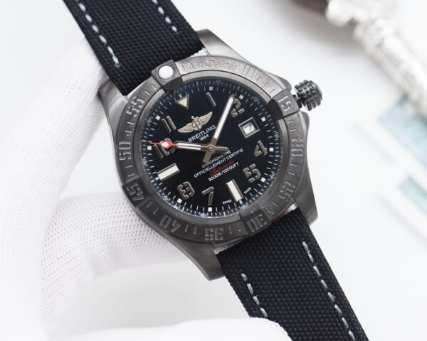best replica luxury Breitling watches Men's high quality imitation Avenger 1044701654 - Image 2