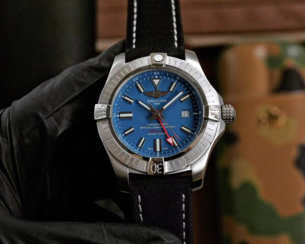 best replica luxury Breitling watches Men's high quality imitation Avenger 1044701536 - Image 2