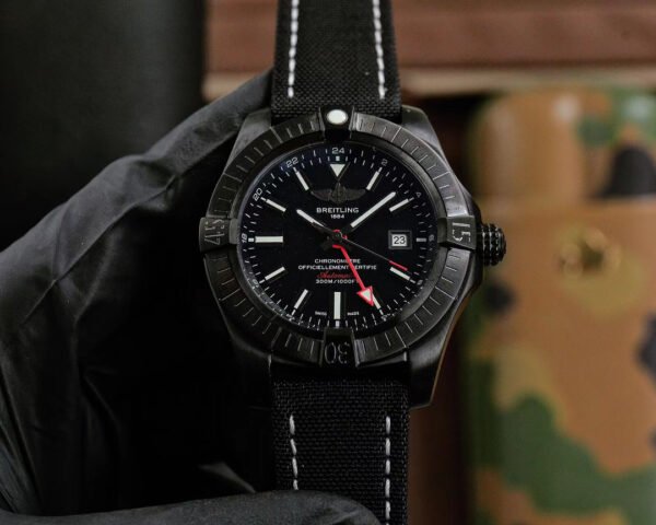 best replica luxury Breitling watches Men's high quality imitation Avenger 1044701528 - Image 2