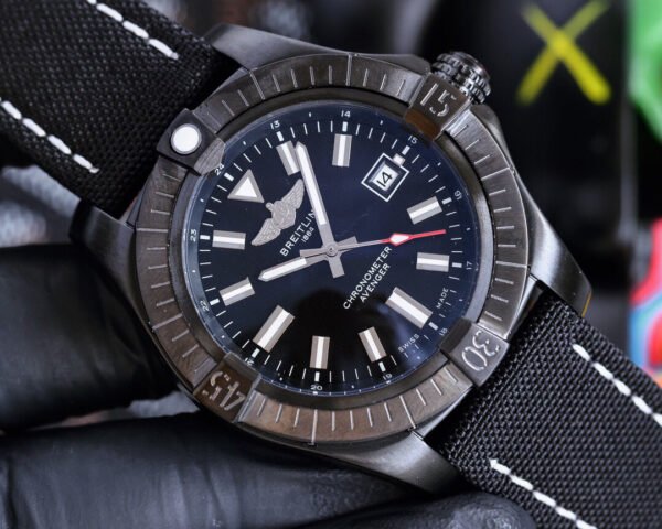 best replica luxury Breitling watches Men's high quality imitation Avenger 1044701517 - Image 2