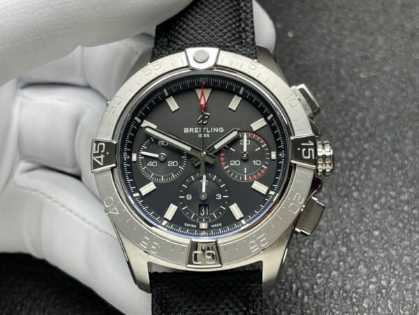 best replica luxury Breitling watches Men high quality imitation Avenger 1075159332 - Image 3