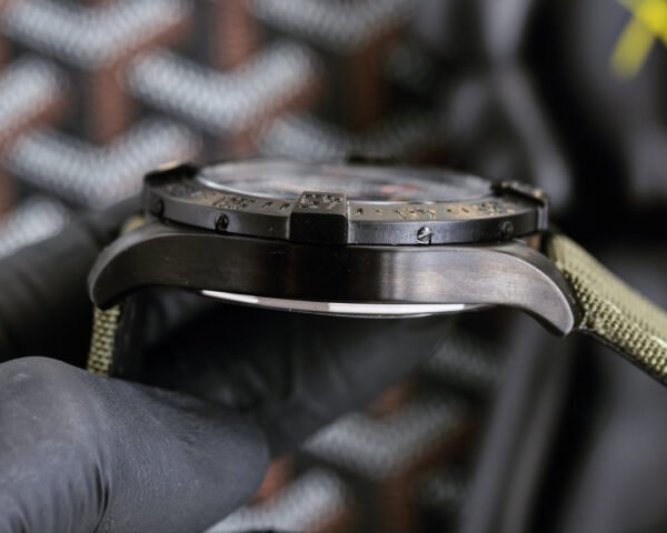 best replica luxury Breitling watches Men's high quality imitation Avenger 1044701493 - Image 4