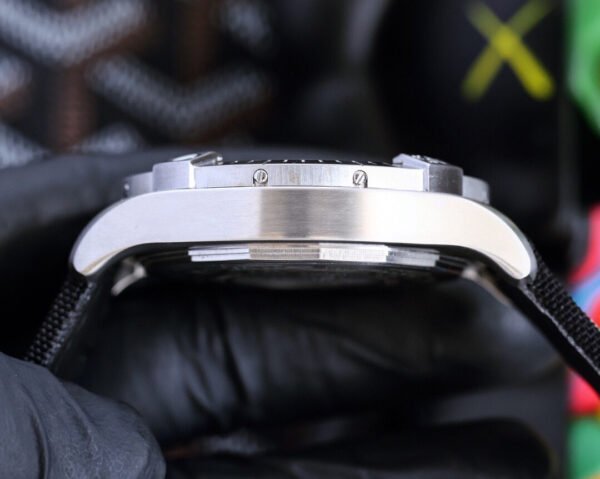 best replica luxury Breitling watches Men's high quality imitation Avenger 1044701476 - Image 5