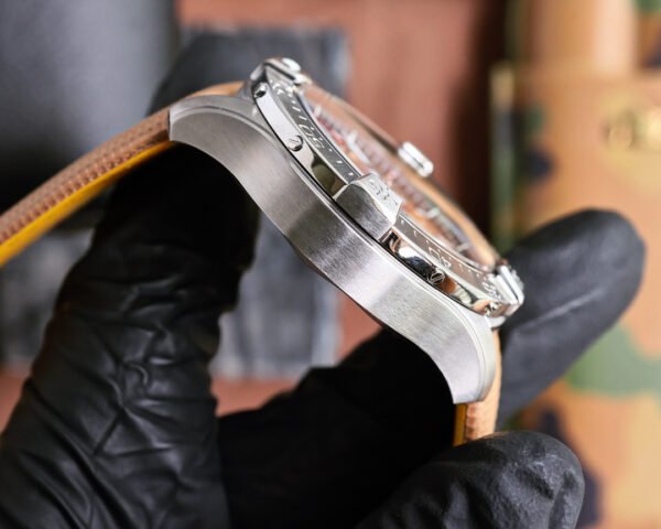 best replica luxury Breitling watches Men's high quality imitation Avenger 1044701383 - Image 6