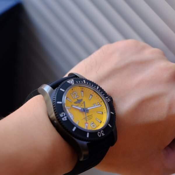 best replica luxury Breitling watches Men's high quality imitation Superocean 1070431172 - Image 7