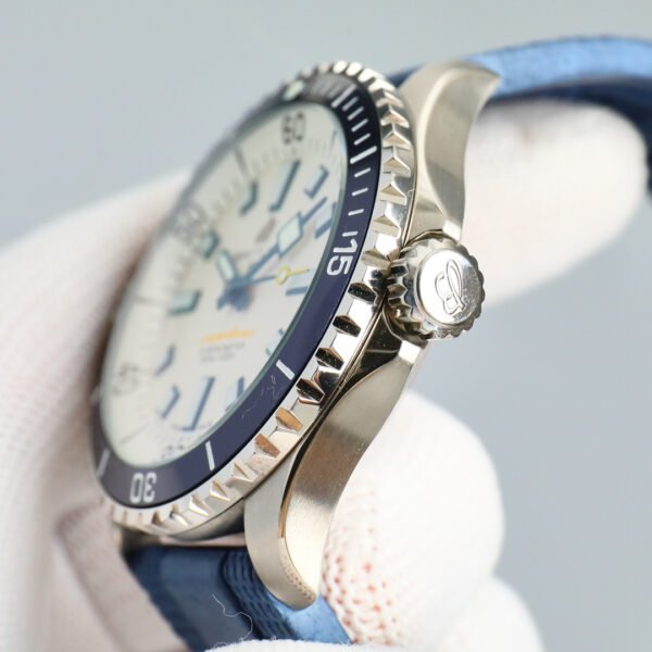 best replica luxury Breitling watches Men's high quality imitation Superocean 1044702503 - Image 7