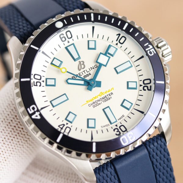 best replica luxury Breitling watches Men's high quality imitation Superocean 1044702376 - Image 8