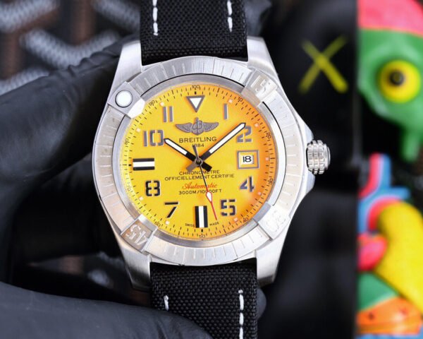 best replica luxury Breitling watches Men's high quality imitation Avenger 1044701476 - Image 8