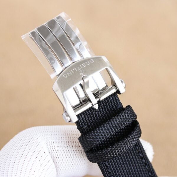 best replica luxury Breitling watches Men's high quality imitation Avenger 1058472384 - Image 9