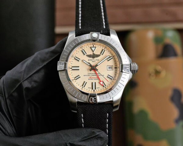 best replica luxury Breitling watches Men's high quality imitation Avenger 1044701536 - Image 9