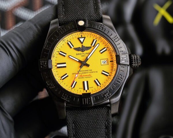 best replica luxury Breitling watches Men's high quality imitation Avenger 1044701493 - Image 9